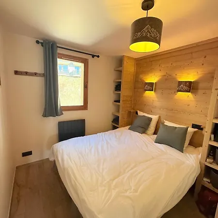 Le 301 Apartment *